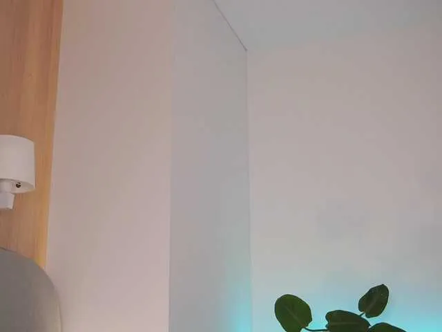 Live sex webcam photo for Sonya-reallsugar #291677841