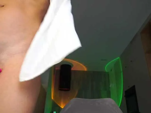 Live sex webcam photo for Sonya-reallsugar #292395344