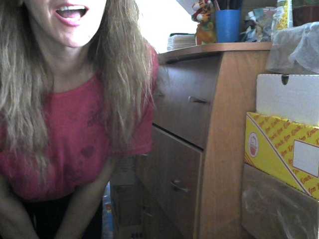 Live sex webcam photo for Sonya48 #271944015