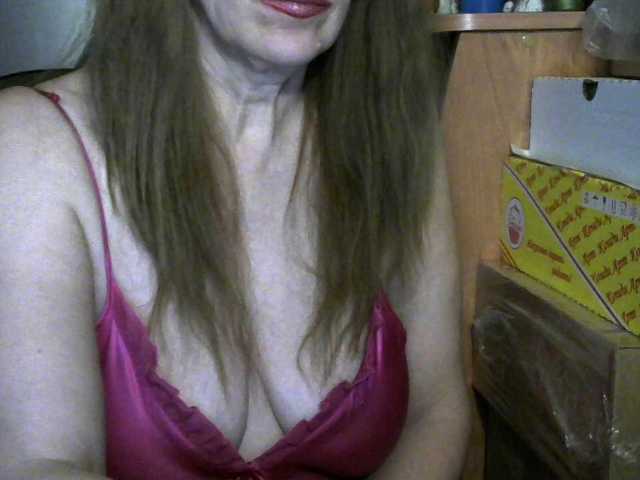 Live sex webcam photo for Sonya48 #272401390