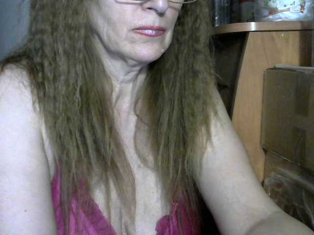 Live sex webcam photo for Sonya48 #273285047