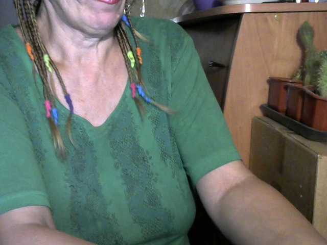 Live sex webcam photo for Sonya48 #274628206