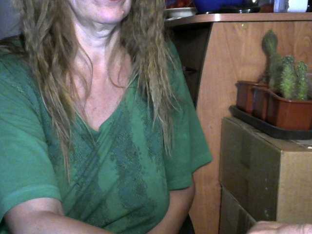 Live sex webcam photo for Sonya48 #274650232