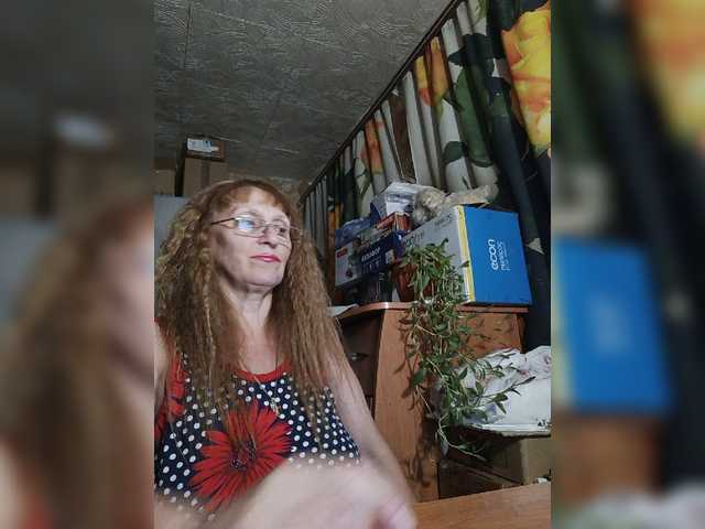 Live sex webcam photo for Sonya48 #275510644