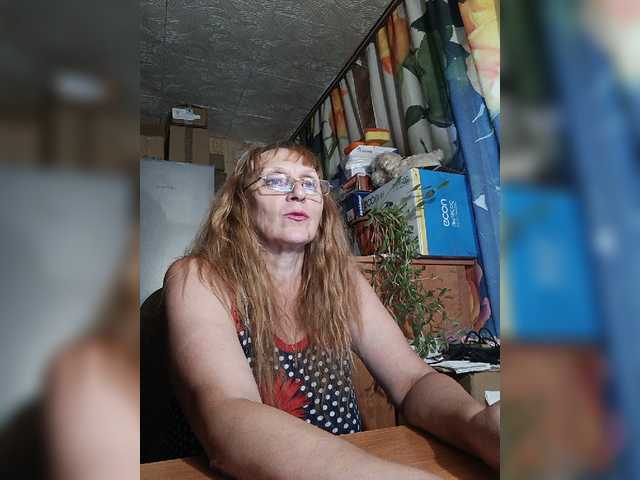 Live sex webcam photo for Sonya48 #275684640