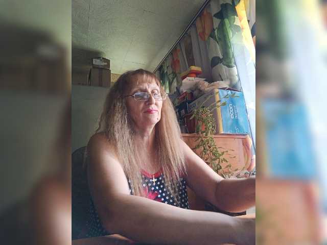 Live sex webcam photo for Sonya48 #275721656