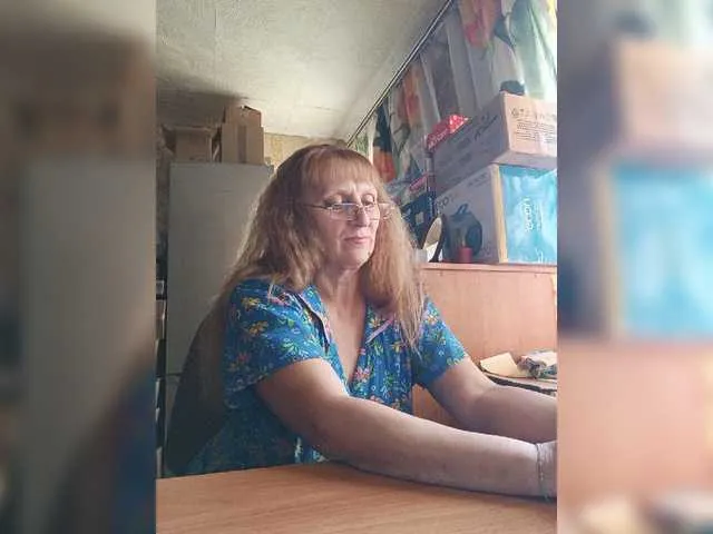 Live sex webcam photo for Sonya48 #276410437