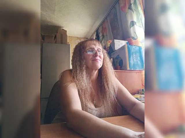 Live sex webcam photo for Sonya48 #276417801