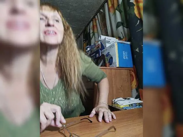 Live sex webcam photo for Sonya48 #276517313