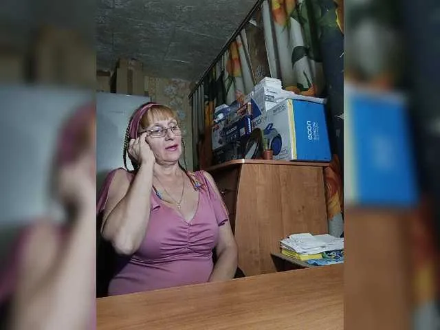 Live sex webcam photo for Sonya48 #276546006