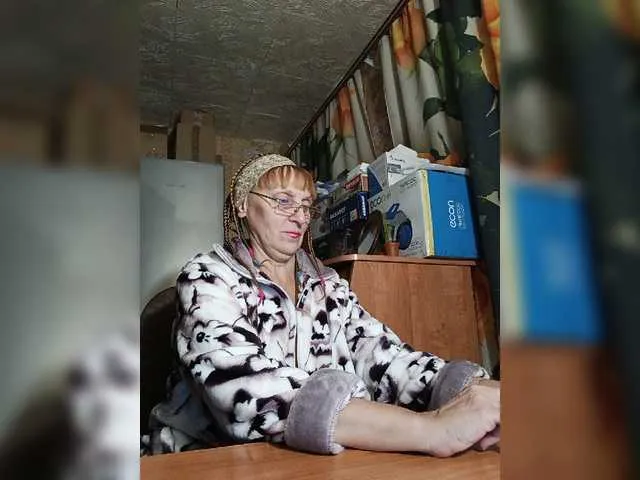 Live sex webcam photo for Sonya48 #276601221