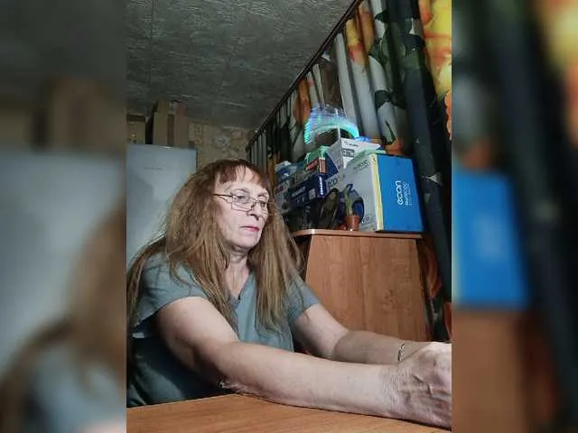 Live sex webcam photo for Sonya48 #276676555