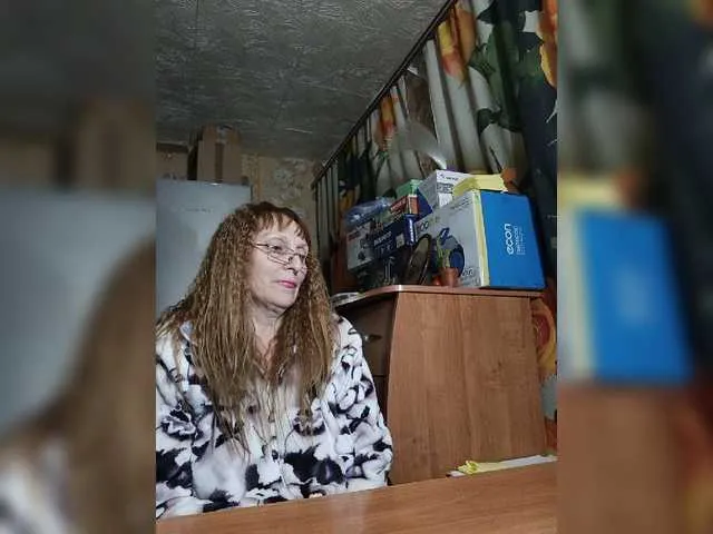 Live sex webcam photo for Sonya48 #276747159