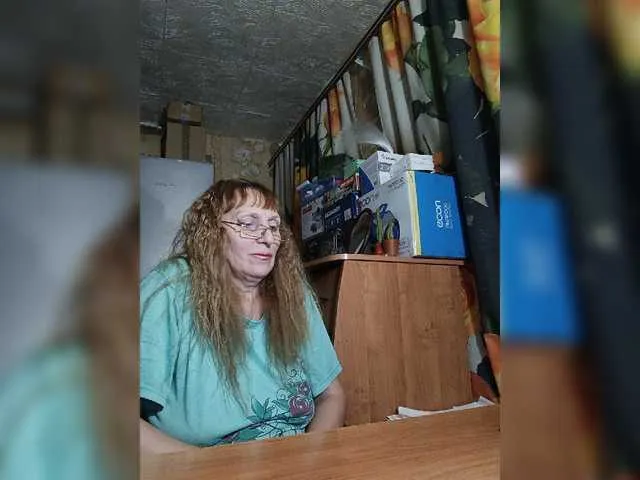 Live sex webcam photo for Sonya48 #276833833