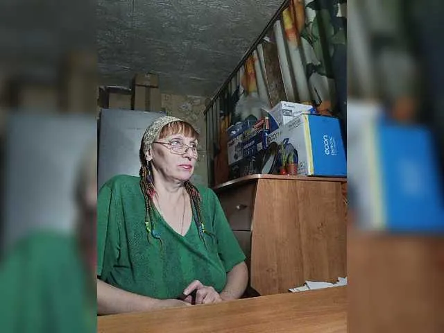 Live sex webcam photo for Sonya48 #276860463