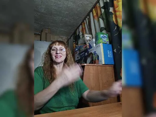 Live sex webcam photo for Sonya48 #276993251