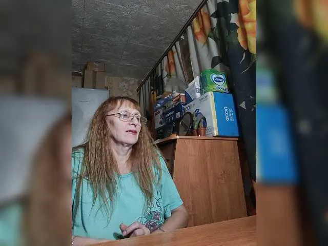 Live sex webcam photo for Sonya48 #277036084