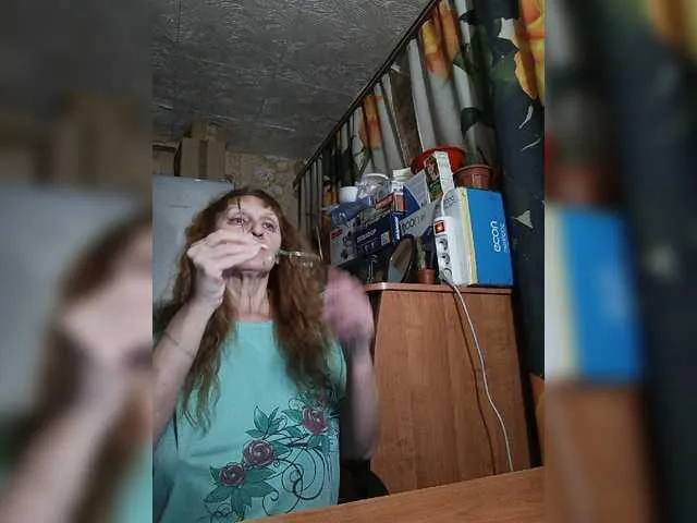 Live sex webcam photo for Sonya48 #277279300