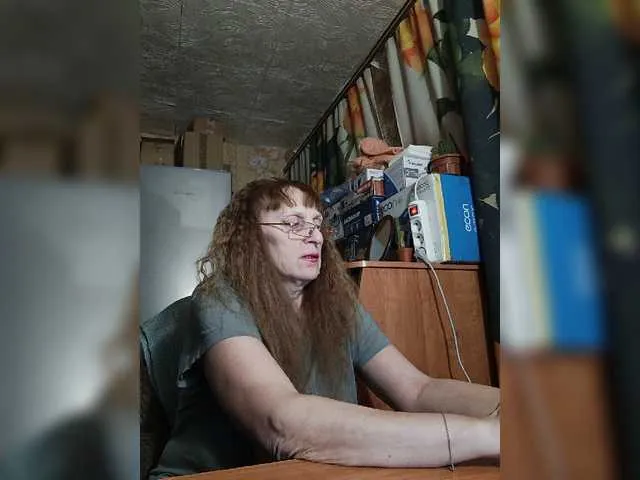 Live sex webcam photo for Sonya48 #277382948