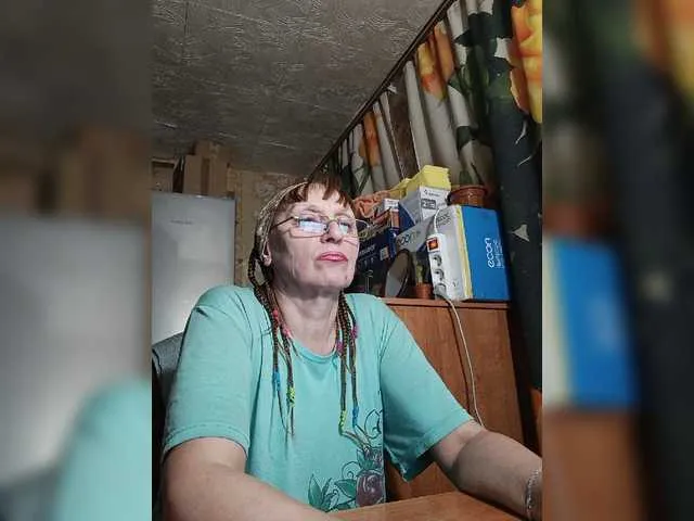 Live sex webcam photo for Sonya48 #277402471