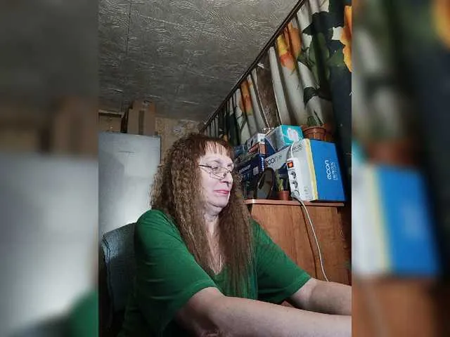 Live sex webcam photo for Sonya48 #277478586