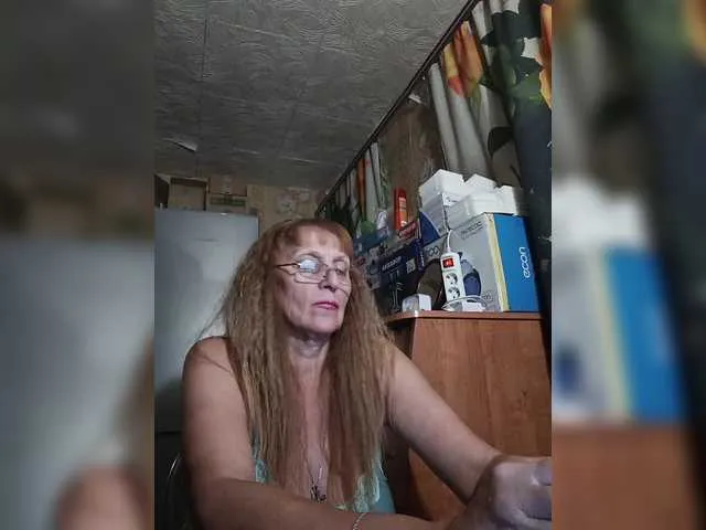 Live sex webcam photo for Sonya48 #288336360