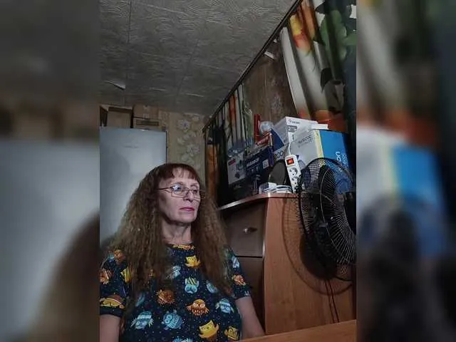 Live sex webcam photo for Sonya48 #289327860