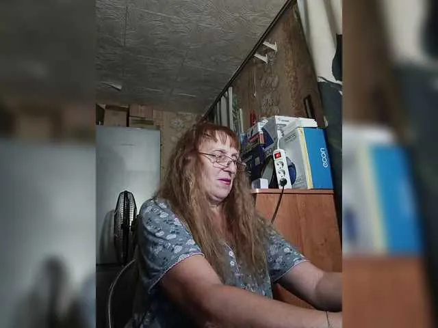 Live sex webcam photo for Sonya48 #289637995