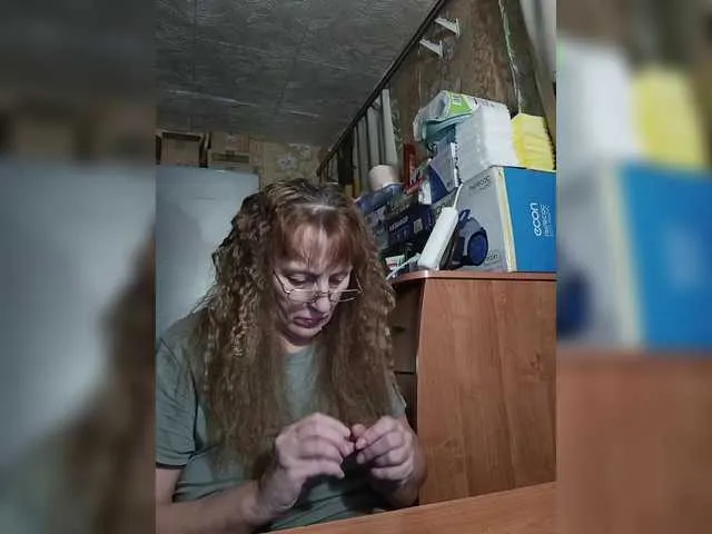 Live sex webcam photo for Sonya48 #290179259