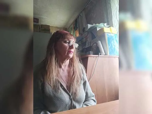 Live sex webcam photo for Sonya48 #290971109