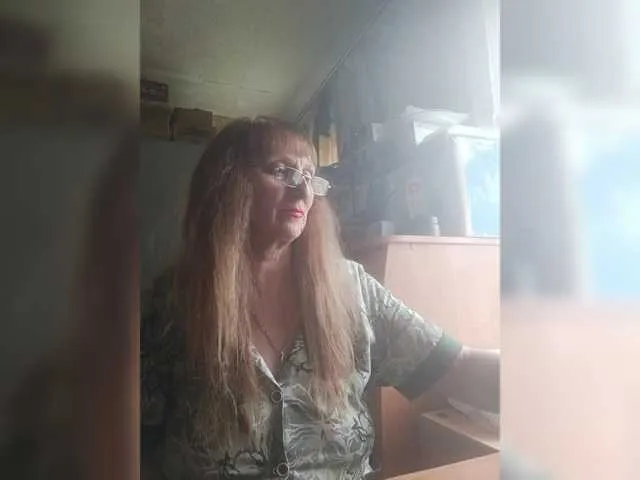 Live sex webcam photo for Sonya48 #291300205