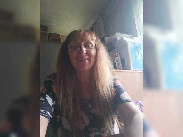 Live sex webcam photo for Sonya48 #291353585