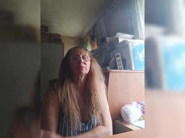 Live sex webcam photo for Sonya48 #291359802