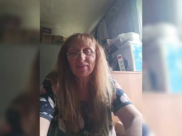 Live sex webcam photo for Sonya48 #291377733