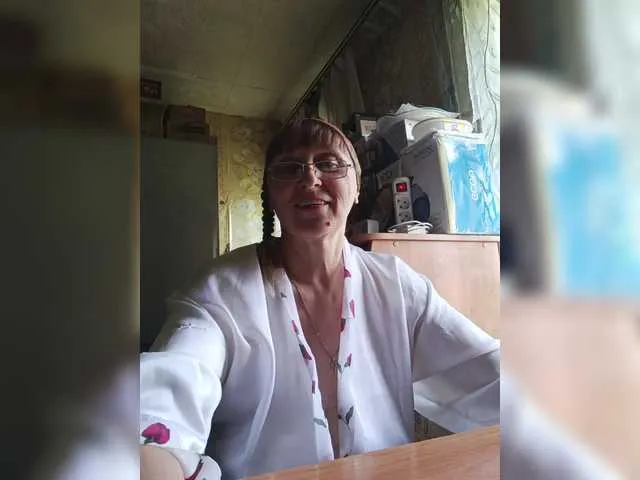 Live sex webcam photo for Sonya48 #291418115