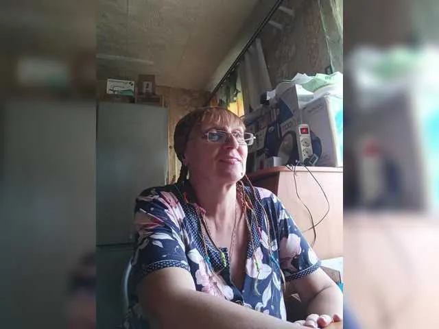 Live sex webcam photo for Sonya48 #291772430