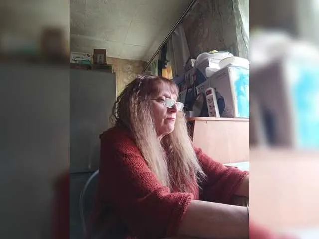 Live sex webcam photo for Sonya48 #291940708