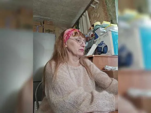 Live sex webcam photo for Sonya48 #292143166