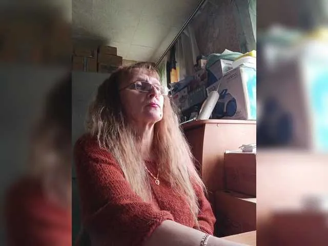 Live sex webcam photo for Sonya48 #292176062