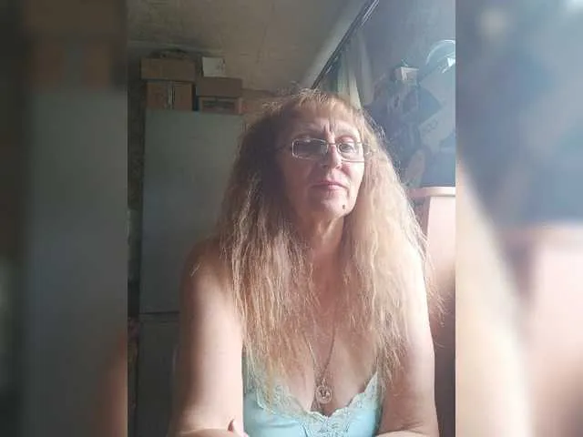 Live sex webcam photo for Sonya48 #293851373