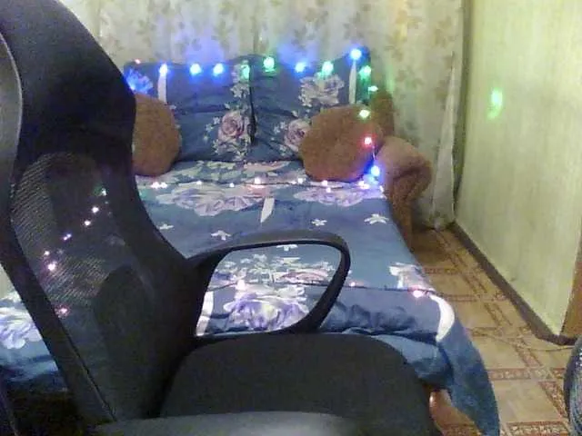 Live sex webcam photo for Sonya52 #272007497