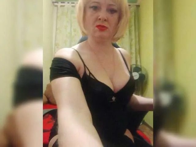Live sex webcam photo for Sonya52 #272135552