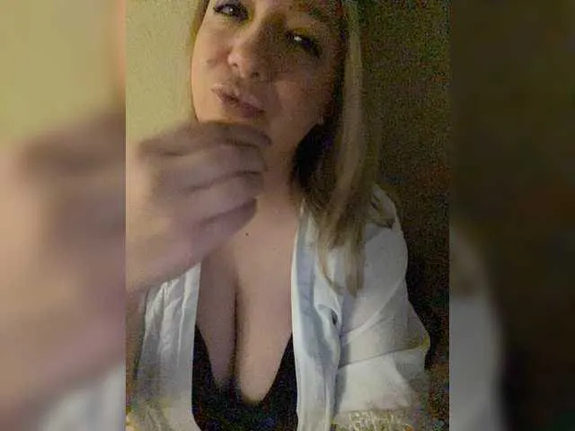 Live sex webcam photo for Sonya699 #272203693