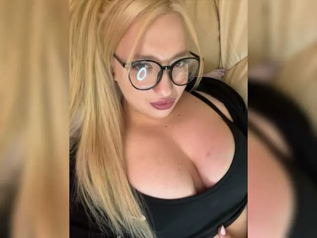 Live sex webcam photo for Sonya699 #278103551