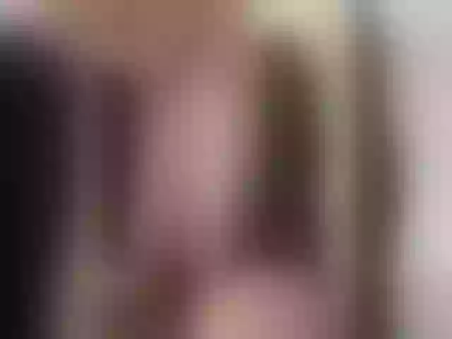 Live sex webcam photo for Sonya699 #278297977