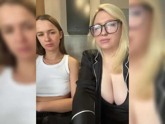 Live sex webcam photo for Sonya699 #291070762