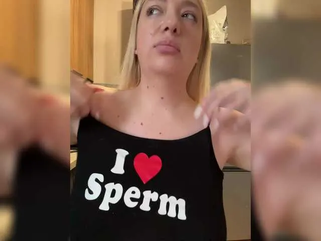 Live sex webcam photo for Sonya699 #292329411