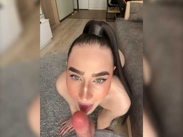 Live sex webcam photo for SonyaFox #277595636