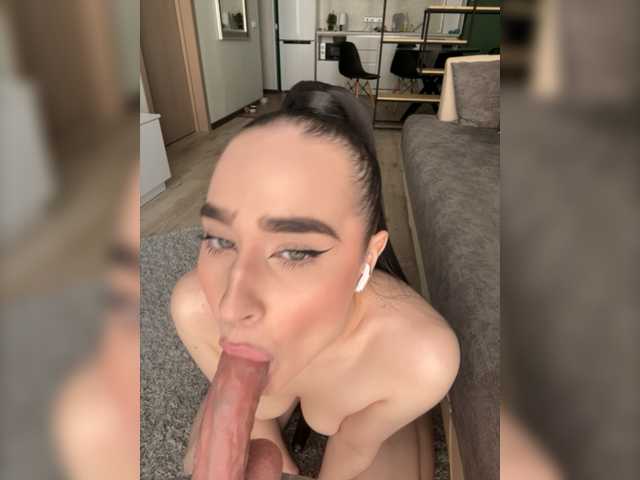 Live sex webcam photo for SonyaFox #277888471