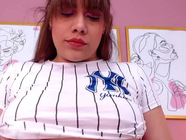 Live sex webcam photo for SophiaBlake #272099941